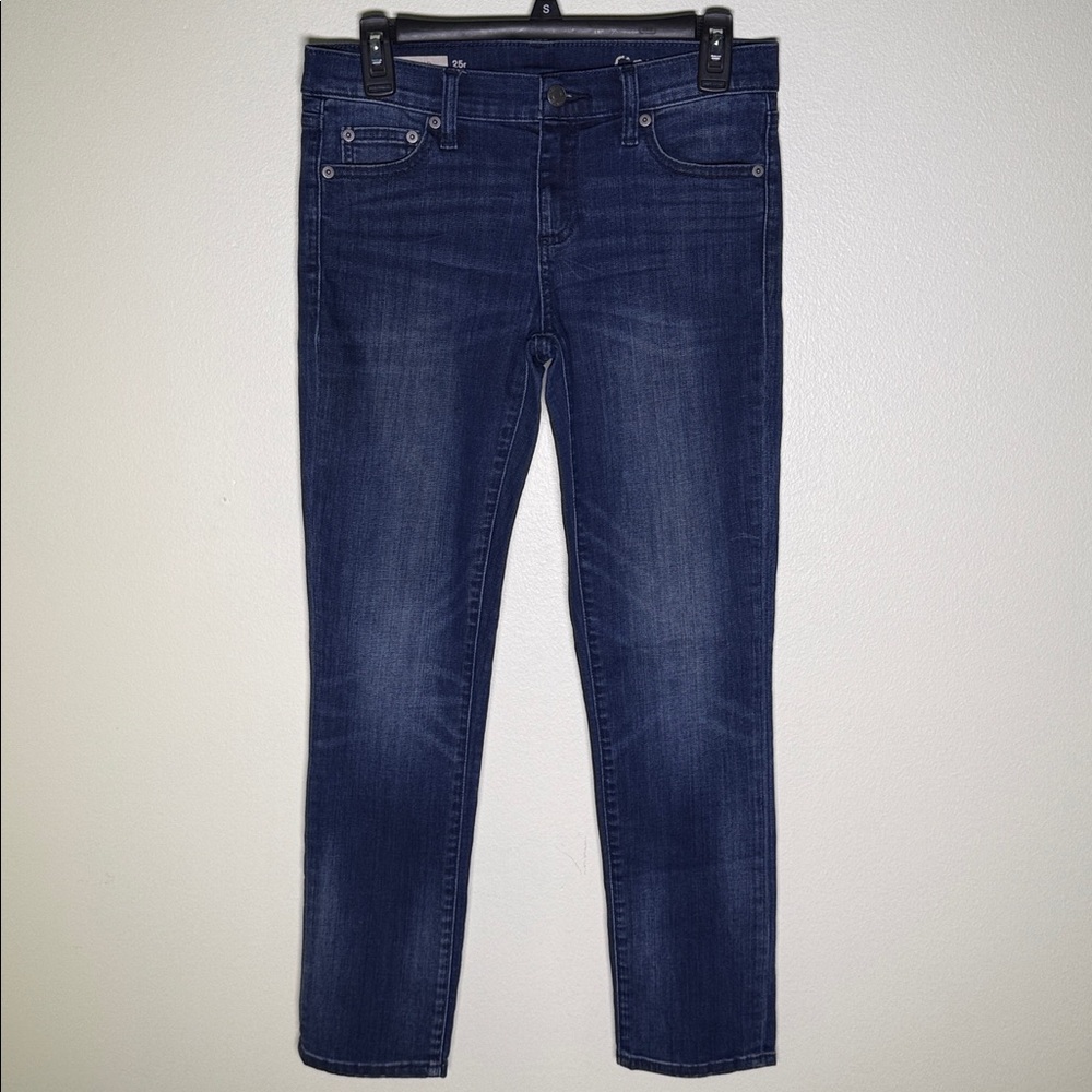 GAP Girlfriend Jeans*